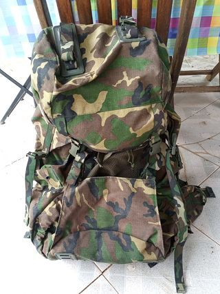 Mochila Altus de 100 litros. de segunda mano por 45 EUR en Madrid en  WALLAPOP