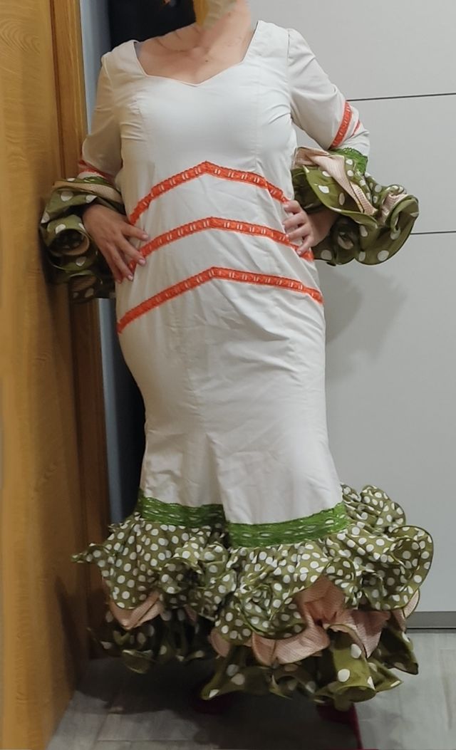 Vestido traje flamenca o gitana