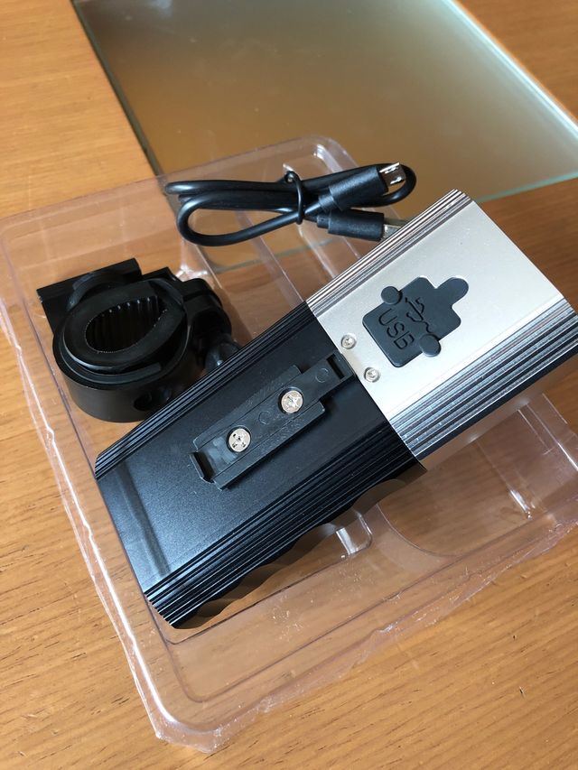 Linterna frontal alta luminosidad bicicletas