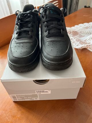 Nike Air Force 1 de segunda mano por 15 EUR en Málaga en WALLAPOP