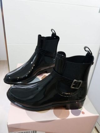 Botas de agua tobilleras de segunda mano por 45 EUR en Madrid en WALLAPOP