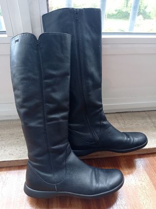 Botas altas Camper Spiral Comet 40 de segunda mano por 80 EUR en Vigo en  WALLAPOP