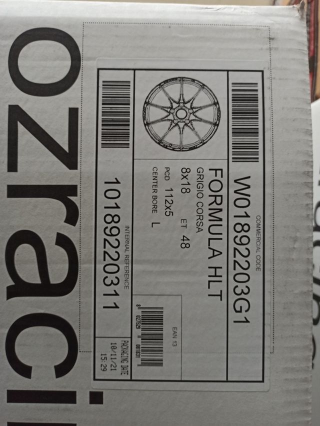 Llantas Oz Racing 8x18 et48 5x112 silver