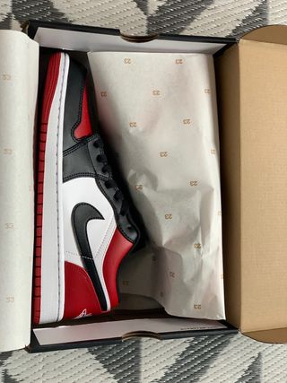 Jordan 1 low talla 43(vendido) de segunda mano por 120 EUR en Oliva en  WALLAPOP