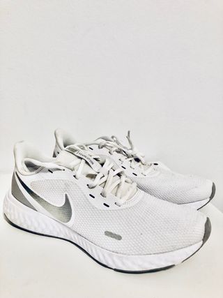TENIS NIKE REVOLUTION 5 negro 30 NIKE DEPORTIVO | Bodega Aurrera en línea