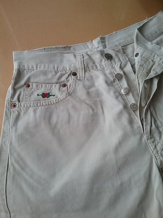 Pantalón mujer de corte vaquero de segunda mano por 10 EUR en Ourense en  WALLAPOP