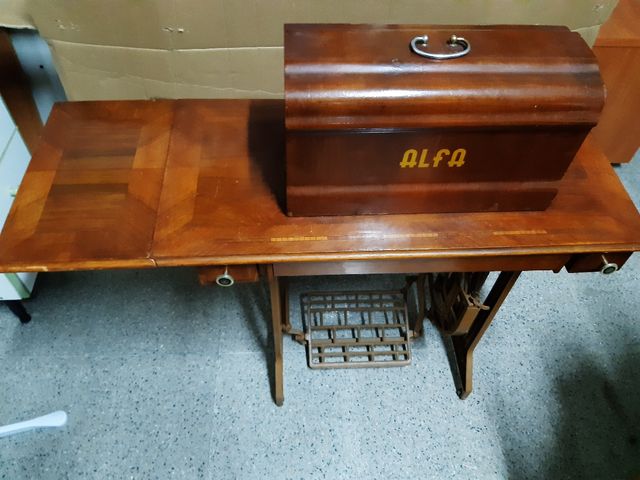 Máquina de coser vintage 