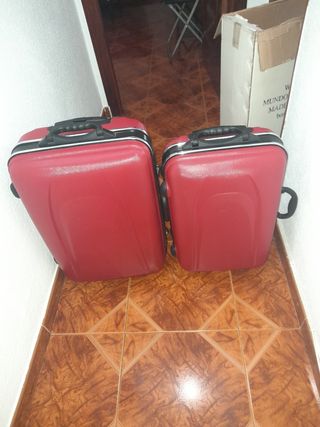 2 maletas de segunda mano por 40 EUR en Las Rozas de Madrid en WALLAPOP