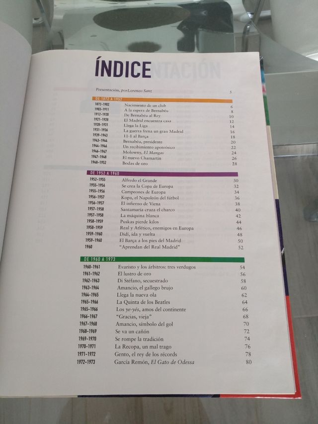 ALBUM DE CROMOS DE FÚTBOL. HISTORIA GRÁFICA
