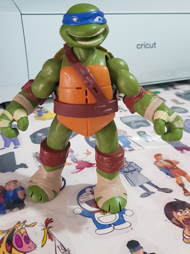 Figura tortuga ninja Leonardo second hand for EUR in Leganés in