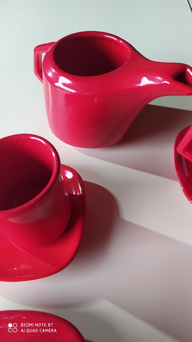 Conjunto cafe loza roja