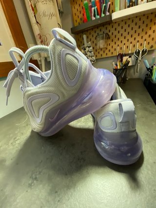 Nike Air Max 720 Pure Platinum Oxygen Purple de segunda mano por 45 EUR en  Mugardos en WALLAPOP