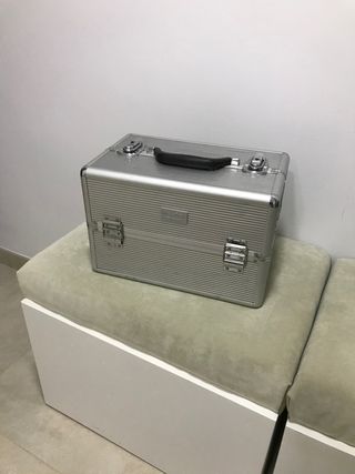 Maletín de peluquería de segunda mano en WALLAPOP