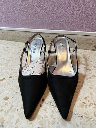 Zapato tacón negro fiesta Membur 39 de segunda mano por 10 EUR en San  Cristóbal de La Laguna en WALLAPOP