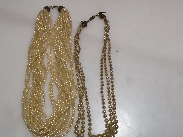2 collares bisutería vintage