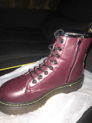 Botas Veganas de segunda mano en WALLAPOP