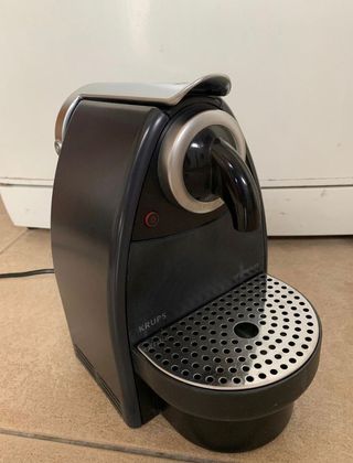 Cafetera Nespresso Krups de segunda mano en Barcelona en WALLAPOP