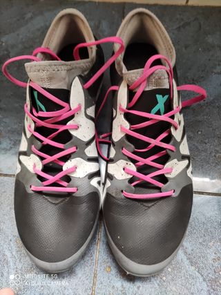 Botas de fútbol de segunda mano en Zaragoza en WALLAPOP