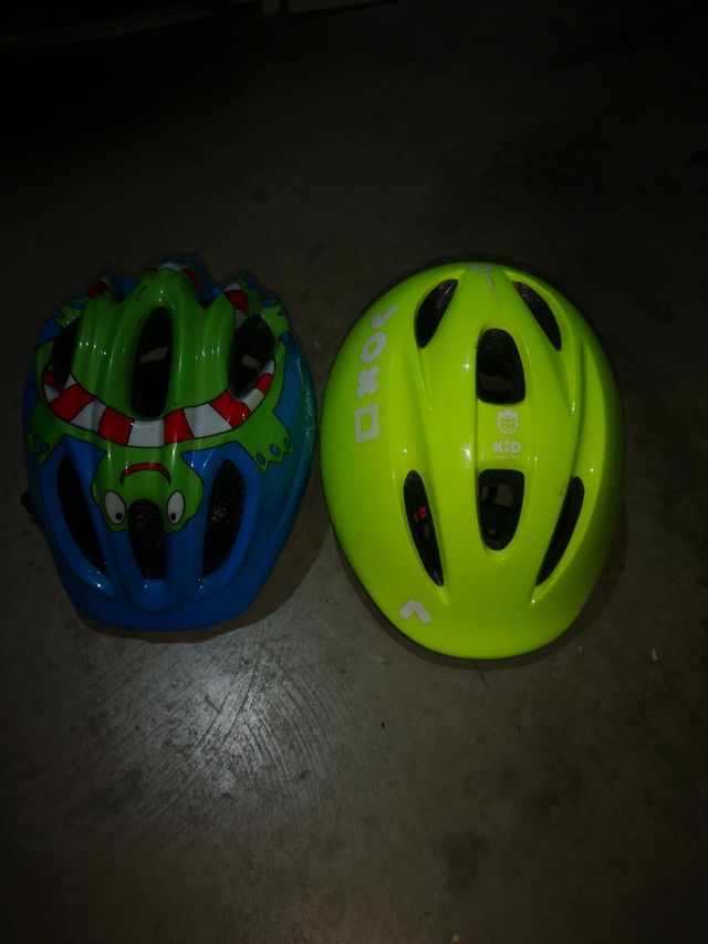 dos cascos bici niños