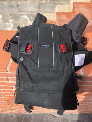 Mochila portabebé bebé One de BabyBjörn de segunda mano por 30 EUR en  Granollers en WALLAPOP