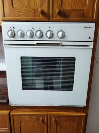 Horno Miele (Valencia) de segunda mano por 29 EUR en Valencia en WALLAPOP