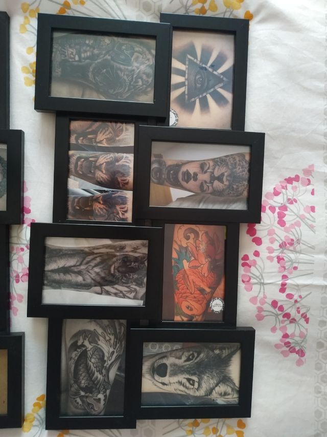 Dos marcos de fotos.