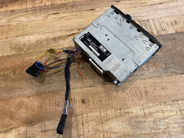 Radio JVC con CD USB y Aux