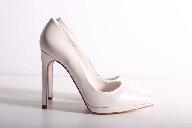 Zapato de novia en piel