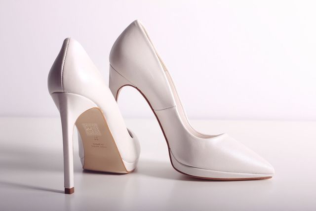 Zapato de novia en piel