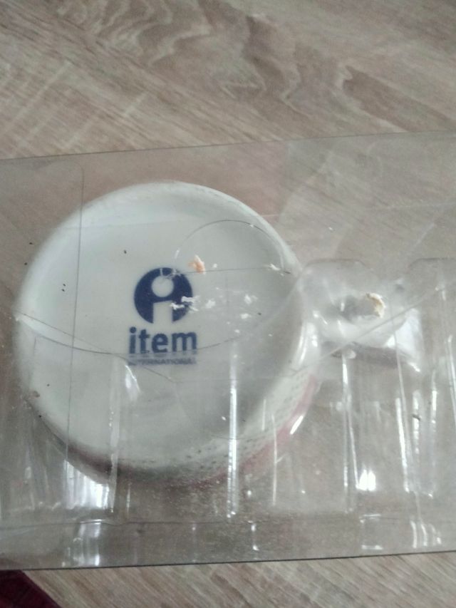 taza de cerámica  con cuchara a estrenar