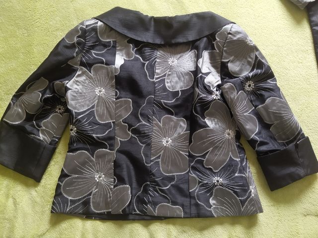 Conjunto tres piezas.