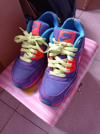 NIKE AIR MAX Talla 36