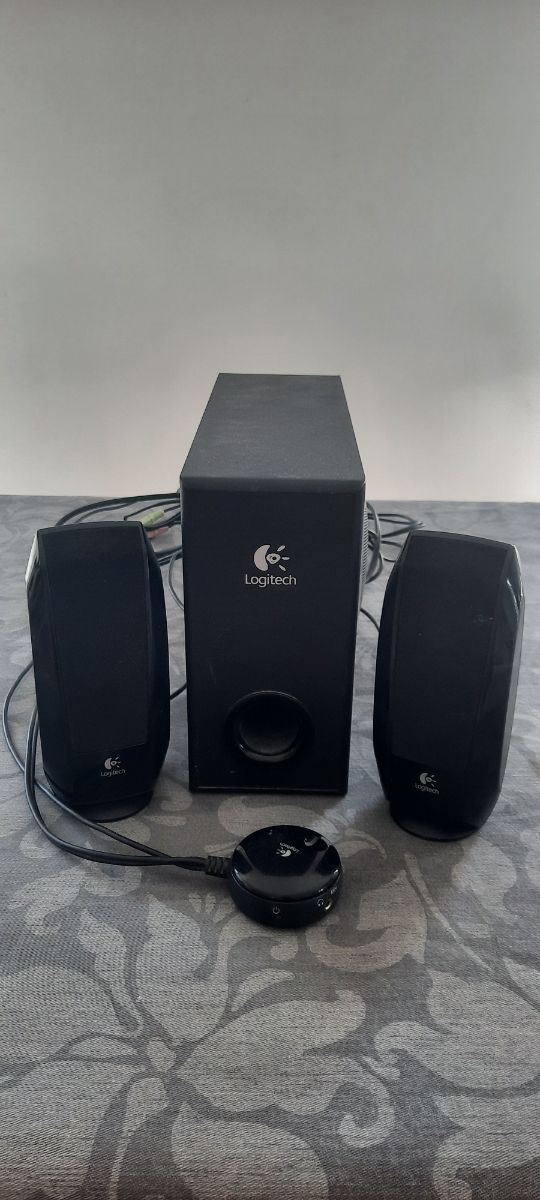 Altavoces y subwoofer Logitech
