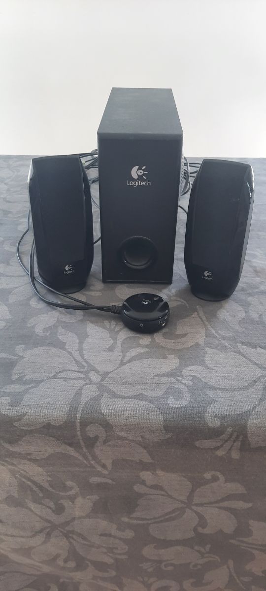 Altavoces y subwoofer Logitech