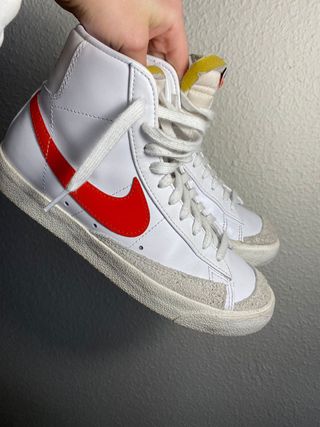Nike Blazer Mid '77 VNTG, Zapatillas de Baloncesto Hombre, Blanco  (White/Black 000), 43 EU - Catálogo Moda Mujer