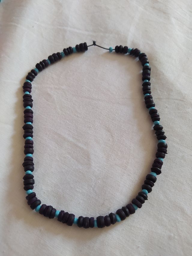 Collar corto cuentas unisex