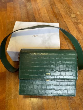 Bolso JW PEI de segunda mano por 55 EUR en Pamplona en WALLAPOP