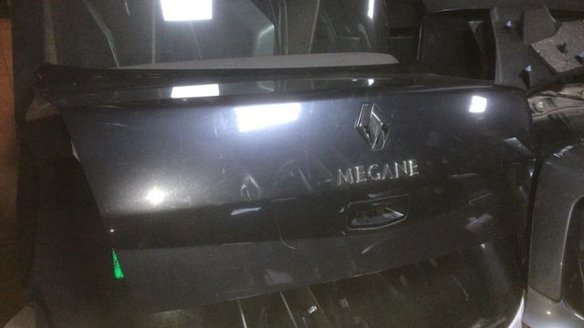 Portón trasero Renault Megane 2 2005