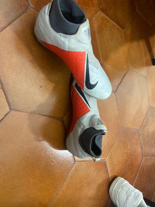 Zapas futbol de segunda mano por 25 EUR en Las Ventas de Retamosa en  WALLAPOP