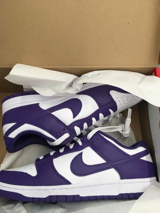 Nike Dunk low Purple Championship de segunda mano por 179 EUR en Sabadell  en WALLAPOP