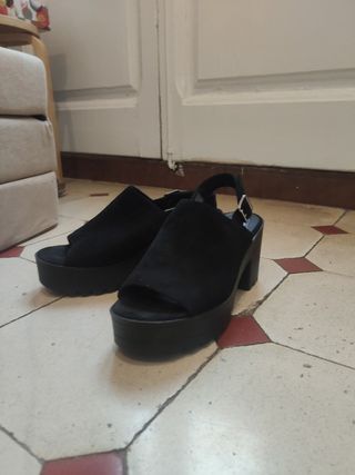 Sandalias Coolway negras de segunda mano por 20 EUR en Barcelona en WALLAPOP