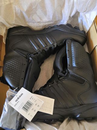 Botas tácticas talla 45 1\\/3 adidas gsg 9.2 de segunda mano por 135 EUR en  Jerez de la Frontera en WALLAPOP