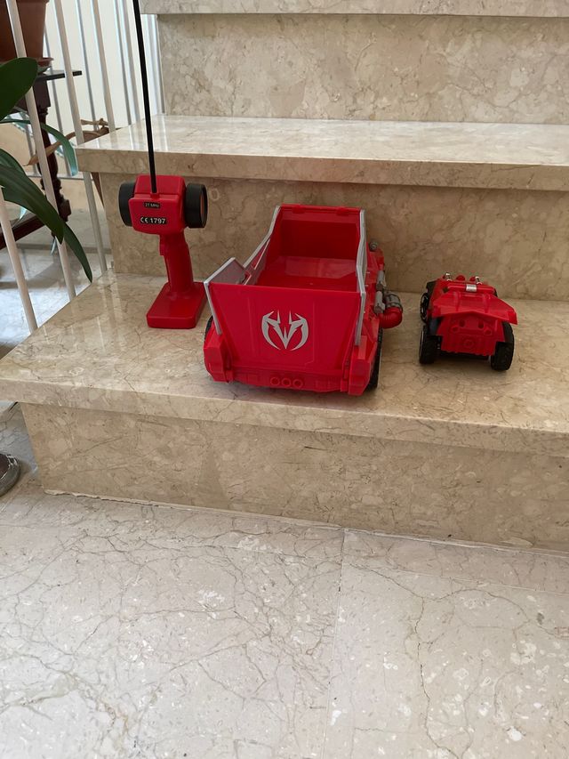 2 coches teledirigidos