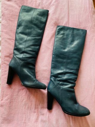 Botas altas de piel de Bimba y Lola de segunda mano por 13 EUR en Balbona  en WALLAPOP
