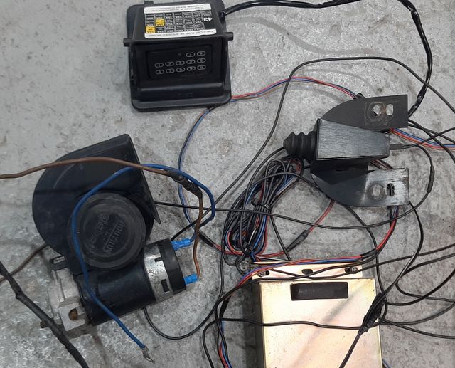 Alarma de coche con código