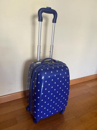 Maleta infantil con ruedas de segunda mano por 20 EUR en Barcelona en  WALLAPOP