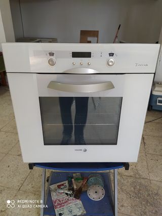 Horno Fagor innova de segunda mano por 130 EUR en Doña Blanca-Poblado en  WALLAPOP