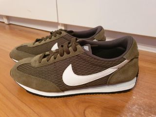 Nike Oceania verde talla 39 de segunda mano por 40 EUR en Irun en WALLAPOP