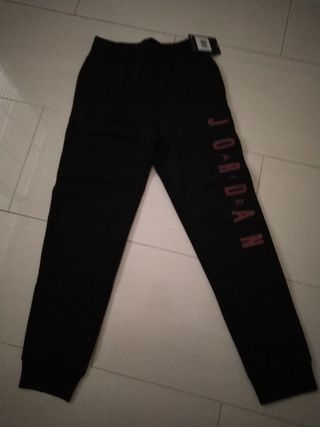 Pantalón chándal Nike Jordan de segunda mano por 30 EUR en Gandía en  WALLAPOP