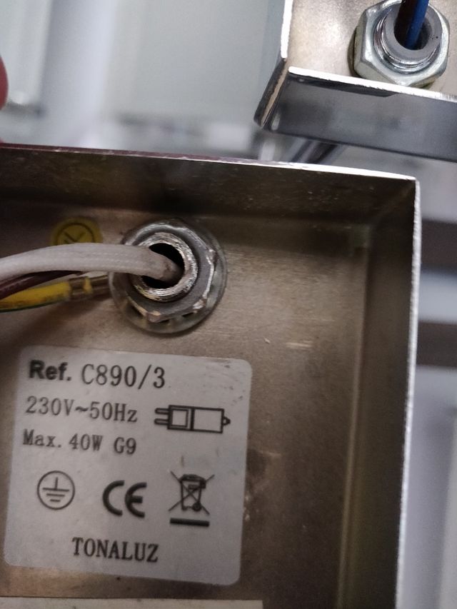 Dos lámparas de techo